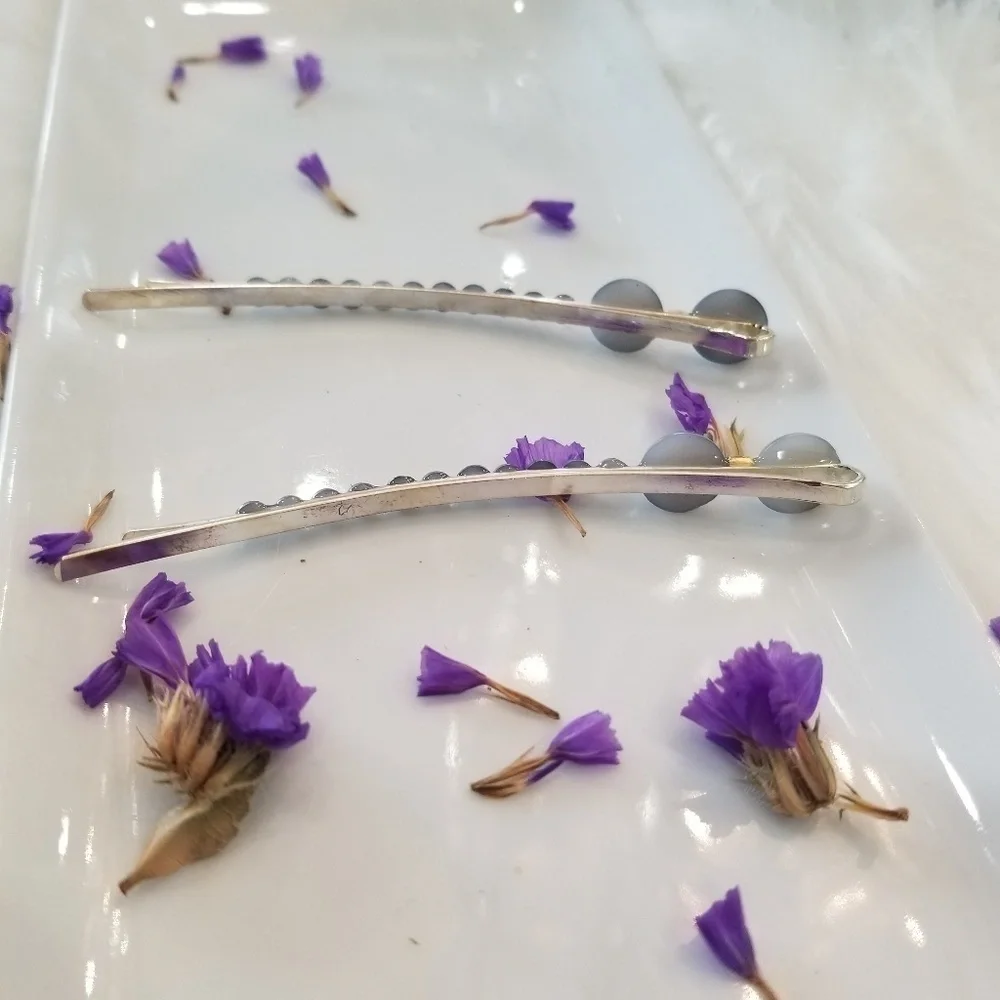 Gray pearl hair pins